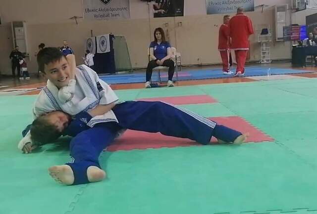 Δύο χρυσά σε Αγώνες Παγκρατίου Αθλήματος για τον ΚΕΝΤΑΥΡΟ αλλά και χάλκινο σε αγώνα βουνού